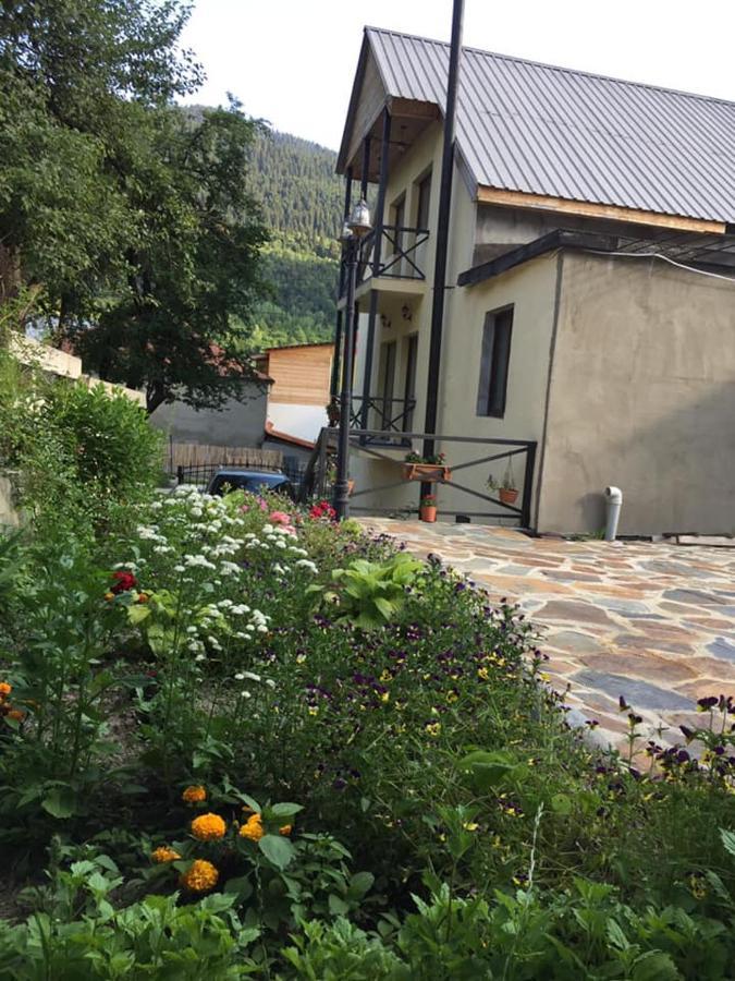 Guesthouse Gera เมสเตีย ภายนอก รูปภาพ