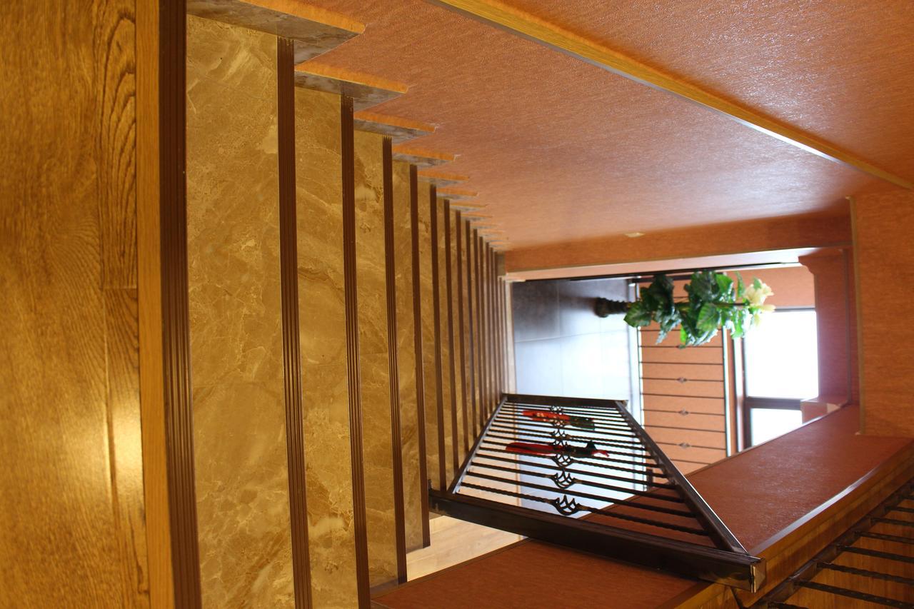 Guesthouse Gera เมสเตีย ภายนอก รูปภาพ