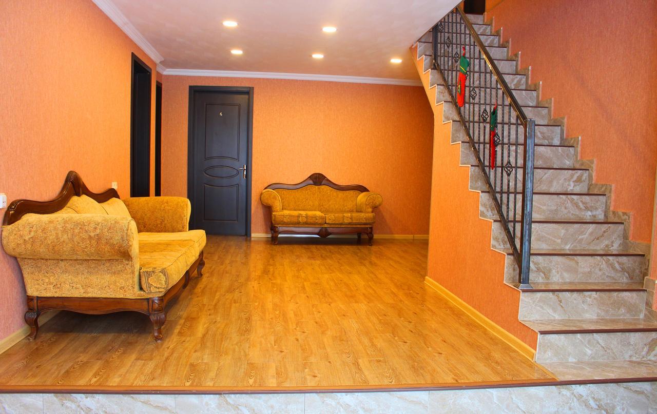 Guesthouse Gera เมสเตีย ภายนอก รูปภาพ