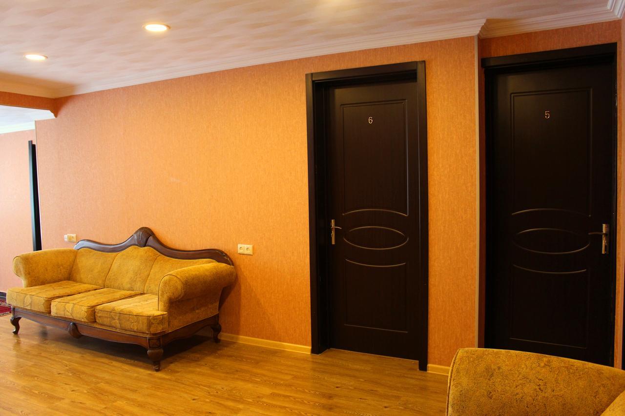 Guesthouse Gera เมสเตีย ภายนอก รูปภาพ